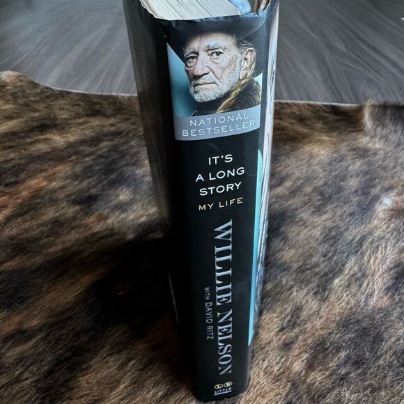 Willie Nelson “It’s A Long Story” My Life Willie Nelson Hardcover Book - Picture 5 of 6